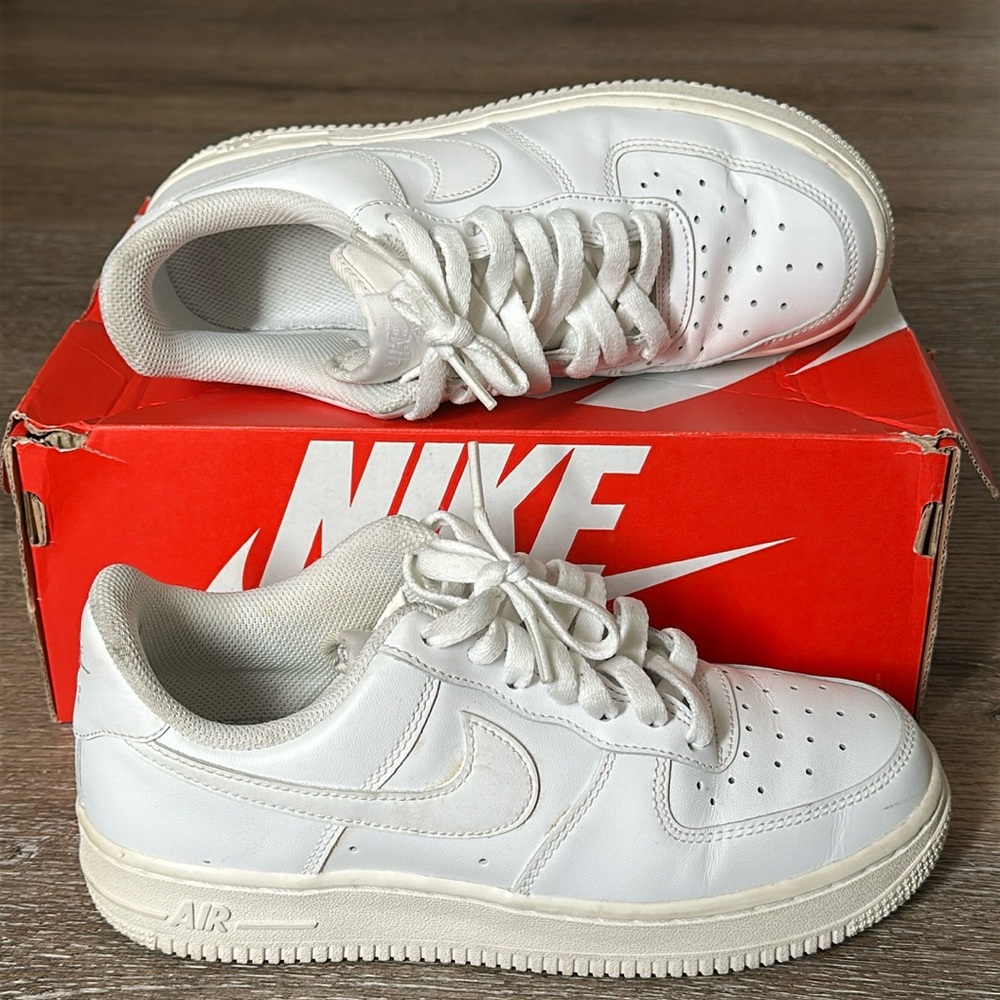 Nike Airforce 1 Sneakers Women’s Size 7